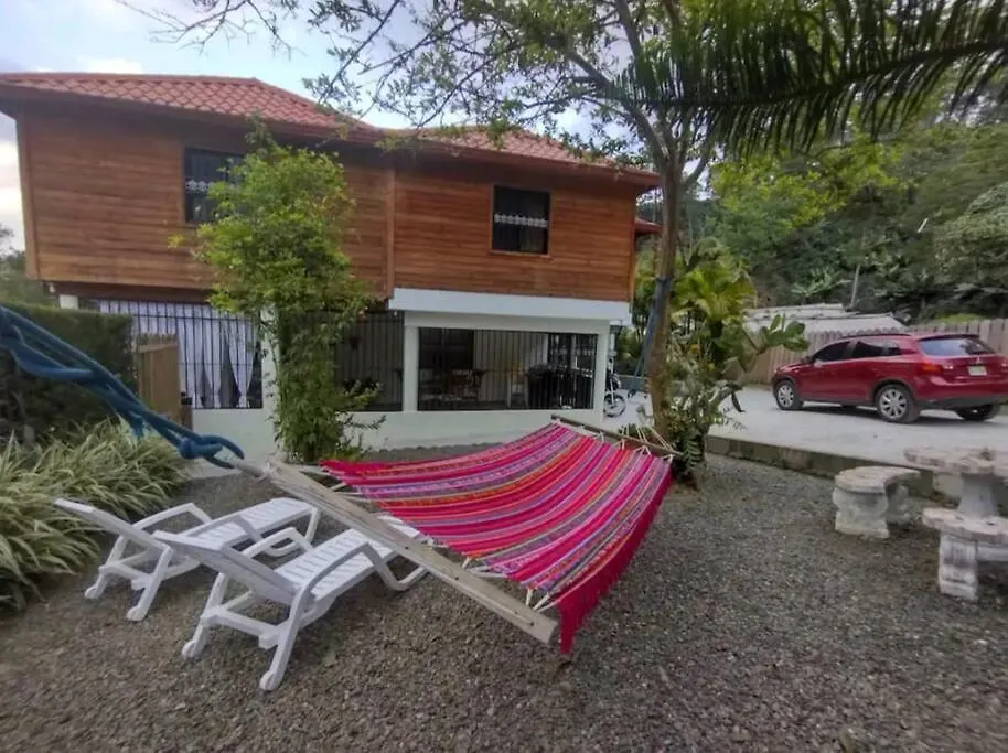 Casa Cuba Constanza Vila